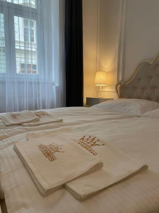 Helen Homestay Vysehrad ปราก ภายนอก รูปภาพ