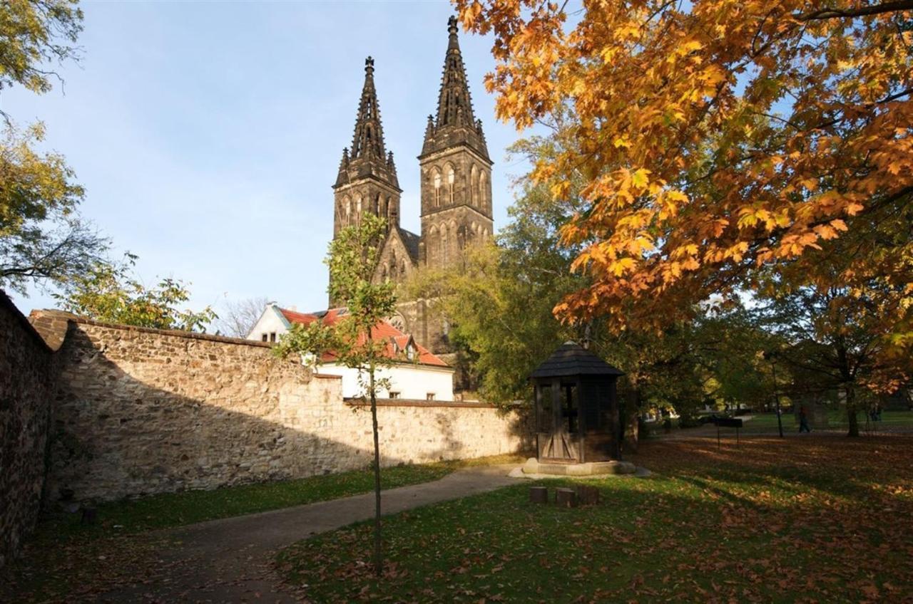 Helen Homestay Vysehrad ปราก ภายนอก รูปภาพ