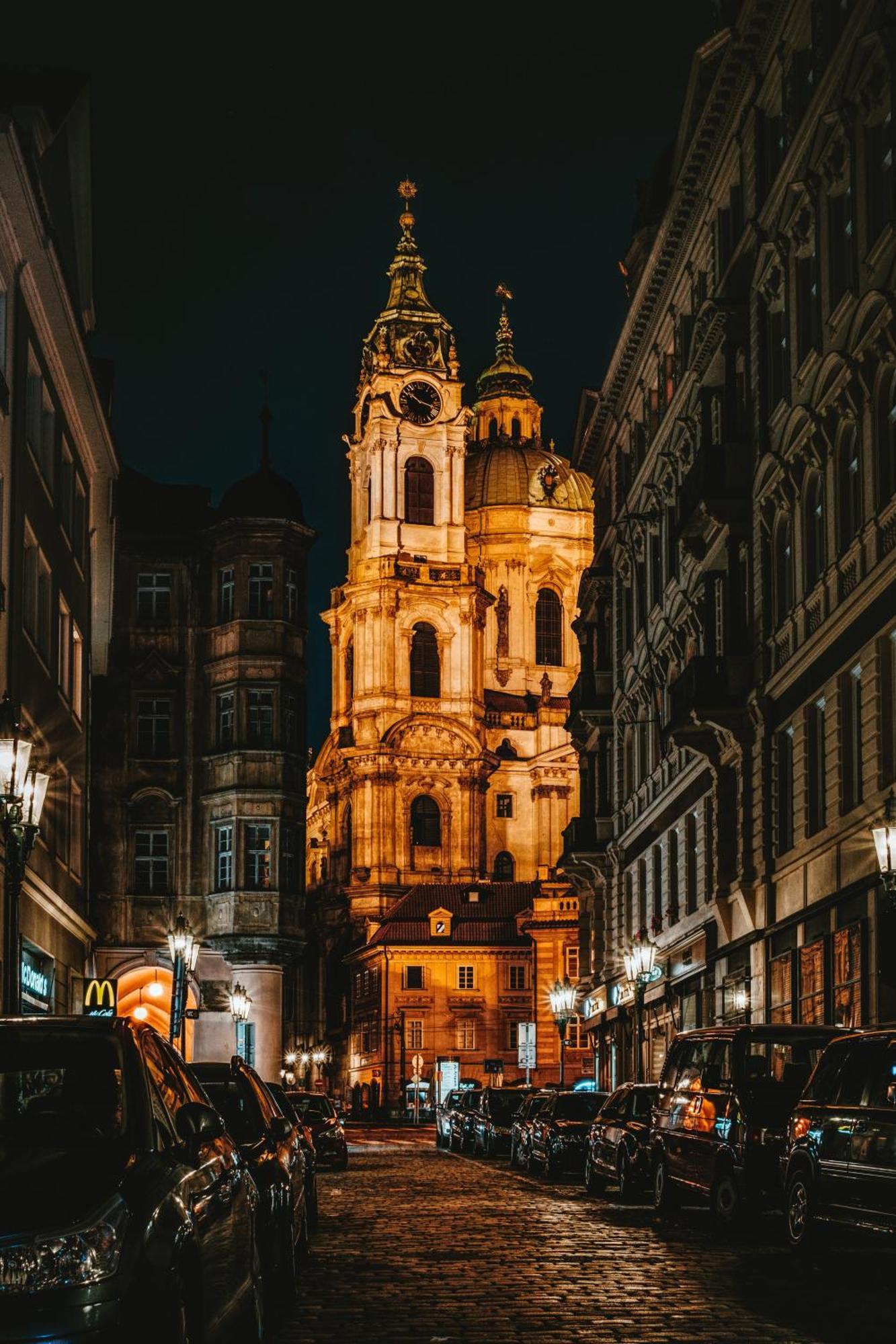 Helen Homestay Vysehrad ปราก ภายนอก รูปภาพ