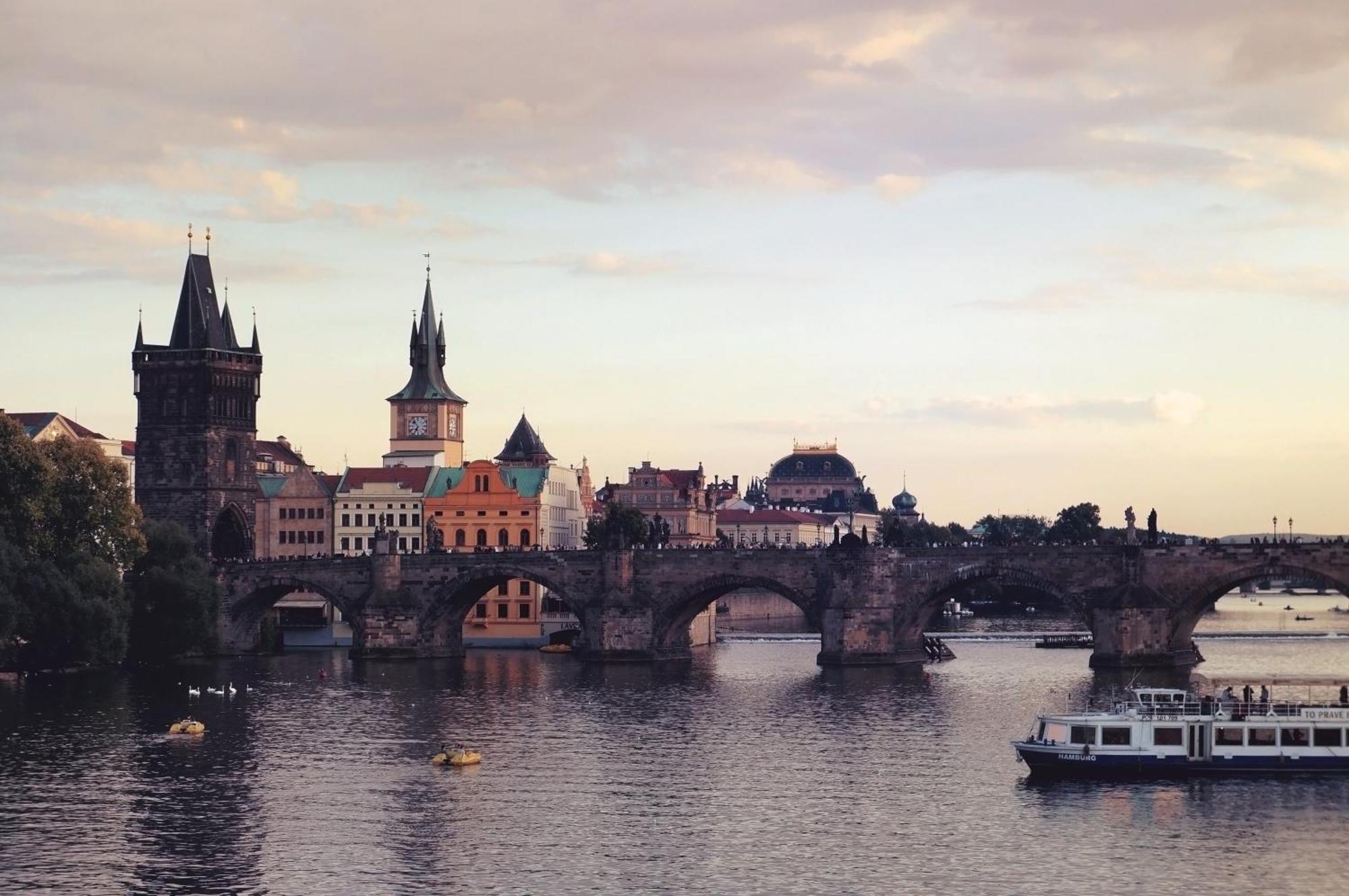 Helen Homestay Vysehrad ปราก ภายนอก รูปภาพ