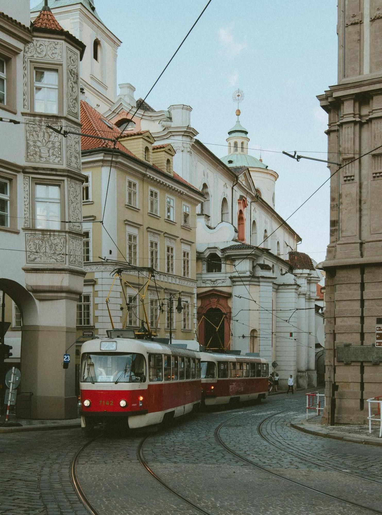 Helen Homestay Vysehrad ปราก ภายนอก รูปภาพ